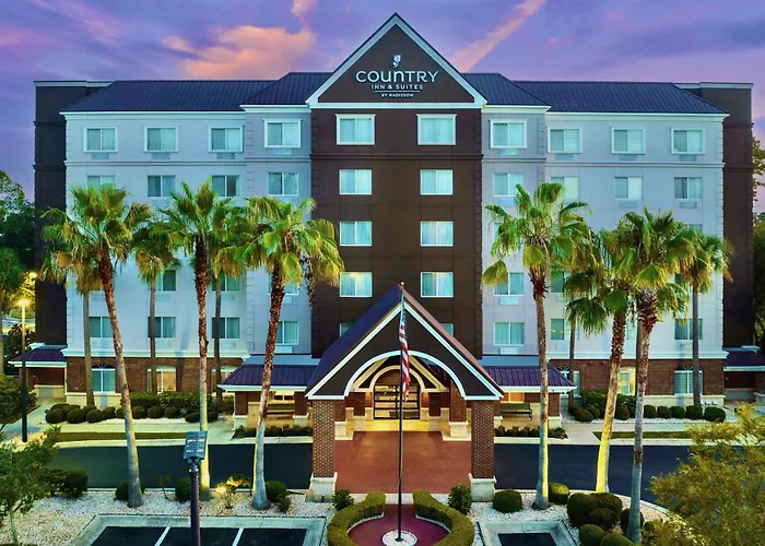 Pet Friendly hotel: Country Inn & Suites By Radisson, Gainesville, Fl