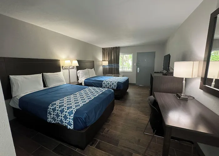 Motel: Econo Lodge University